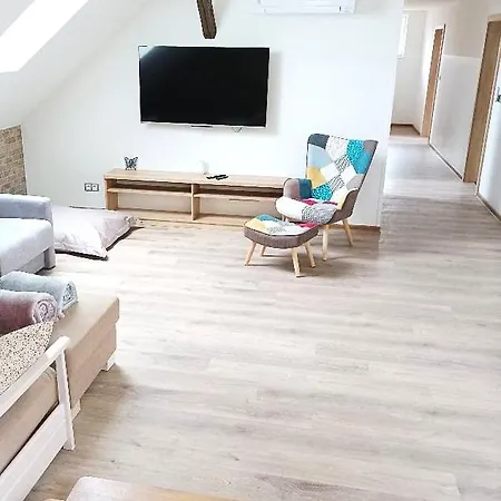 Lägenhet Usebu Radnovice